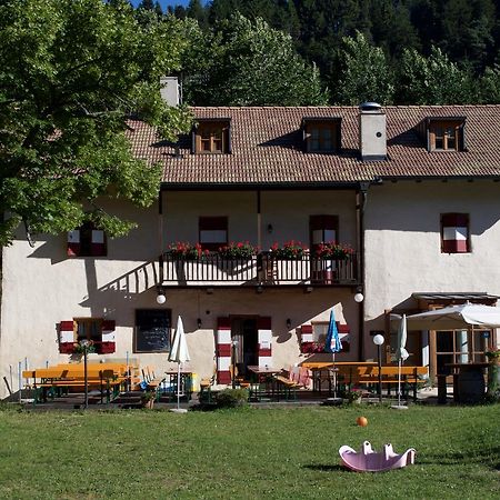 Hotel Zur Kirche Magre all' Adige المظهر الخارجي الصورة