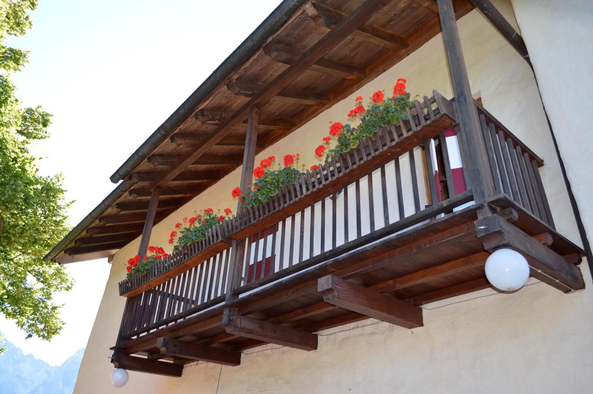 Hotel Zur Kirche Magre all' Adige المظهر الخارجي الصورة