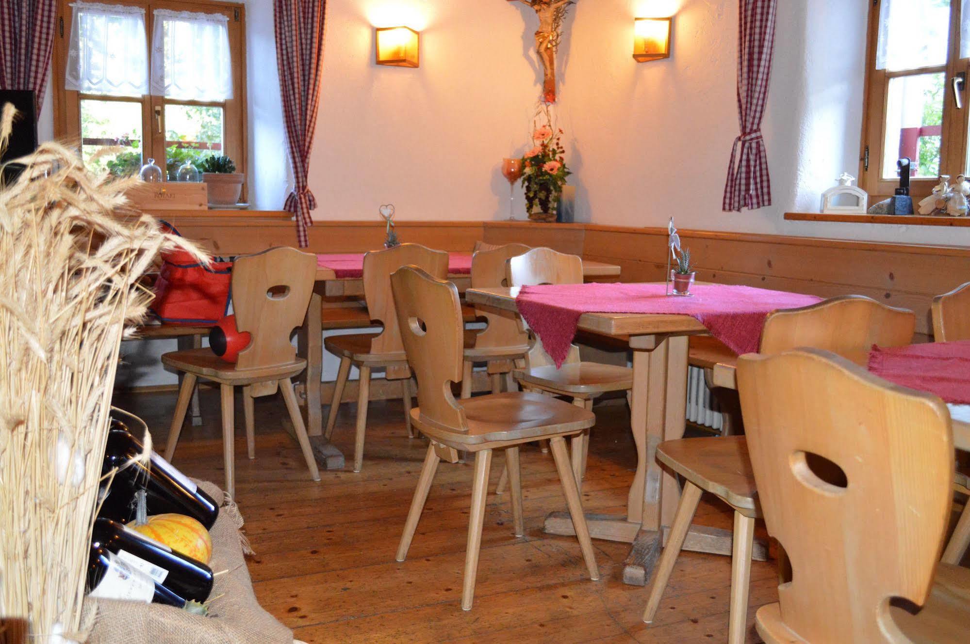 Hotel Zur Kirche Magre all' Adige المظهر الخارجي الصورة